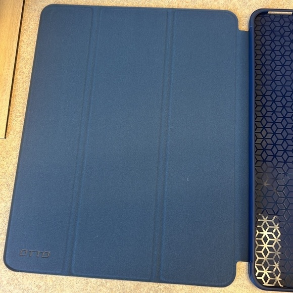 DTTO Case for iPad Pro 11 2021 Slim Trifold Stand Soft TPU Back Cover Navy Blue - Picture 7 of 12